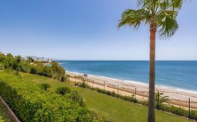 Luxury Three Bedroom Apartment At Estepona