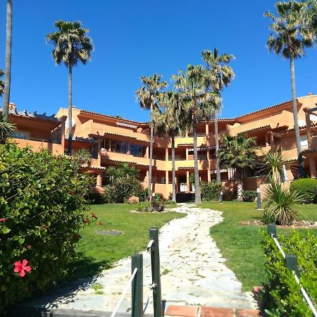 Luxury Three Bedroom Apartment At Estepona Exterior foto