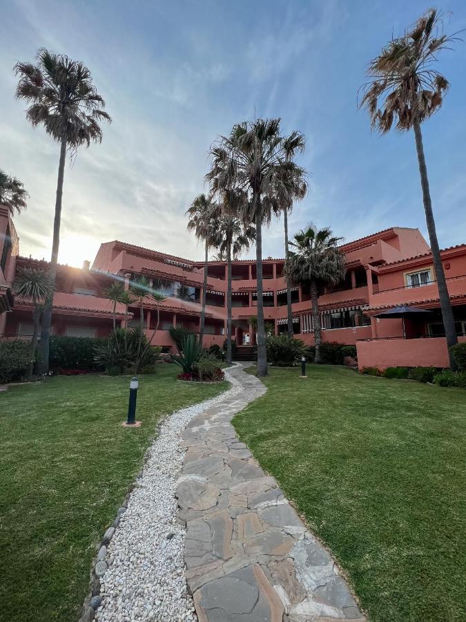 Luxury Three Bedroom Apartment At Estepona Exterior foto