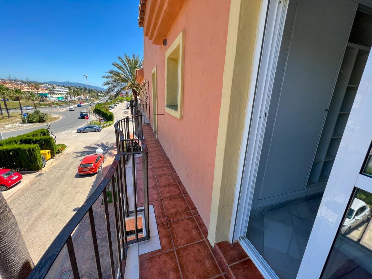 Luxury Three Bedroom Apartment At Estepona Exterior foto